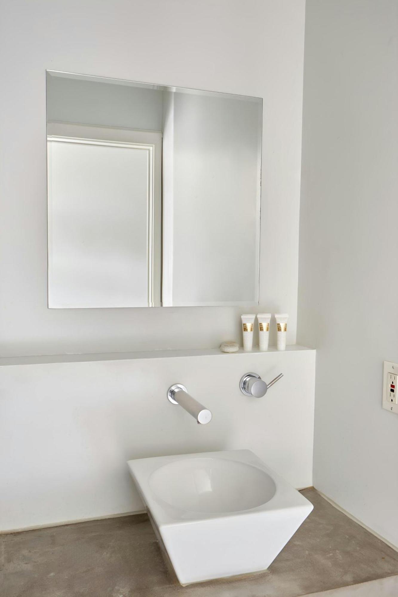 The Crescent Beverly Hills, Sonder By Marriott Bonvoy Hotel 4*